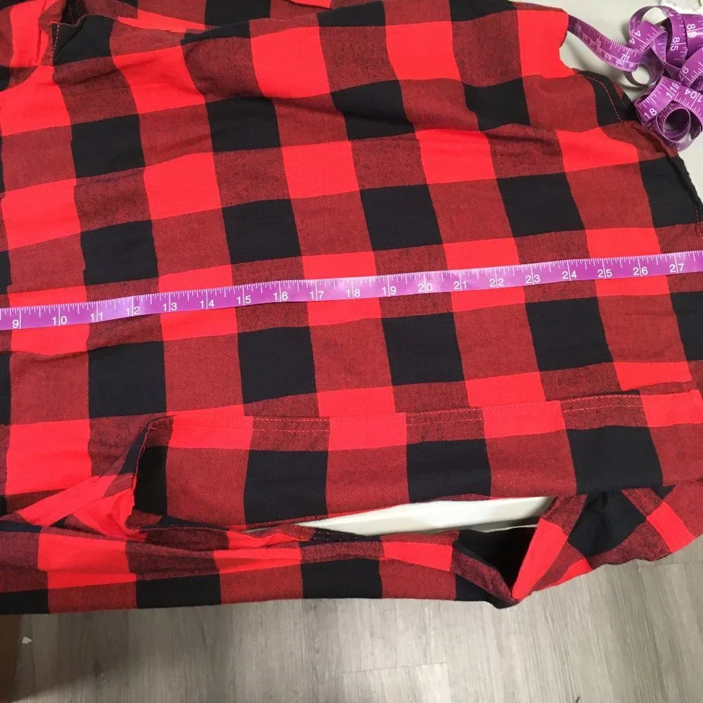 Boys Cat & Jack Long Sleeve Button Down Red & Black Plaid Shirt - LH (12/14)